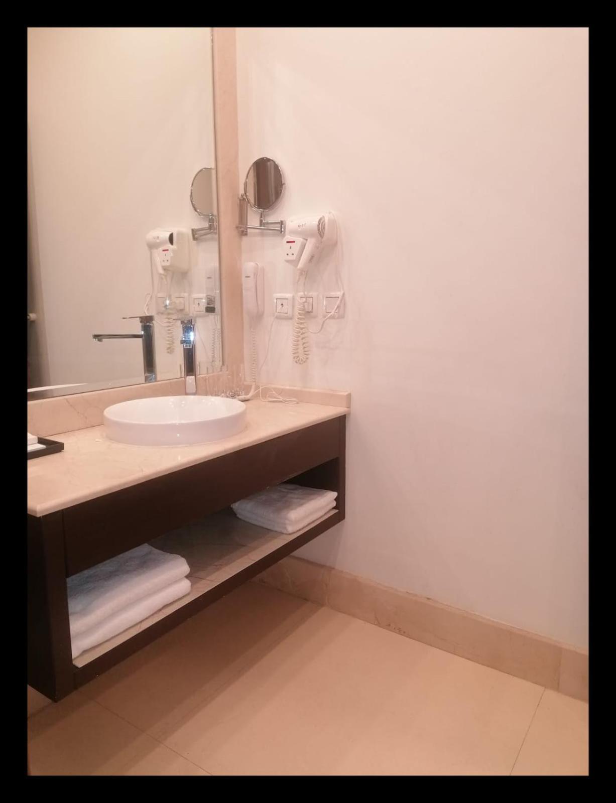Diamond Hotel Riyadh Ngoại thất bức ảnh